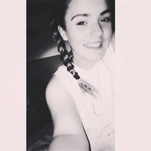 Meet your Posher, Alyssa