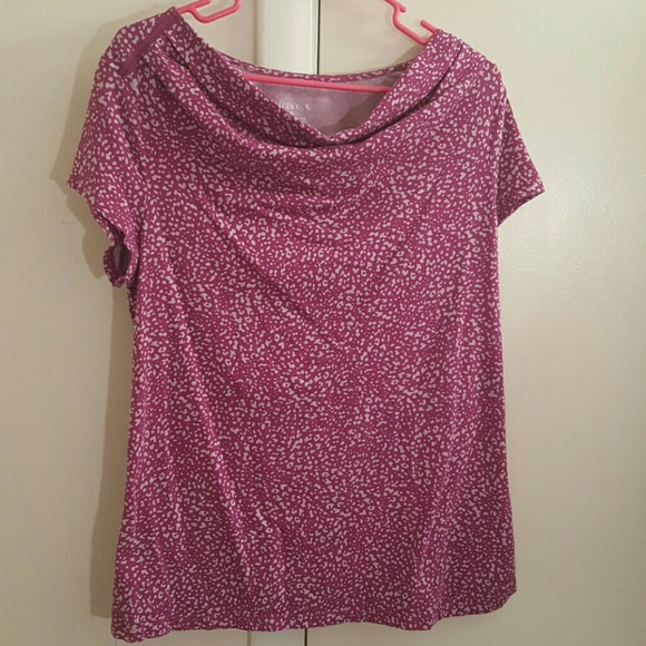 Cute scoop neck blouse