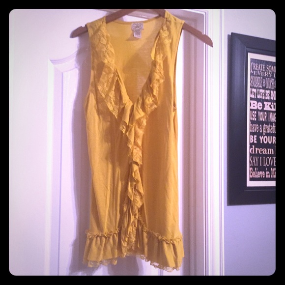 Boho lace sleeveless yellow top