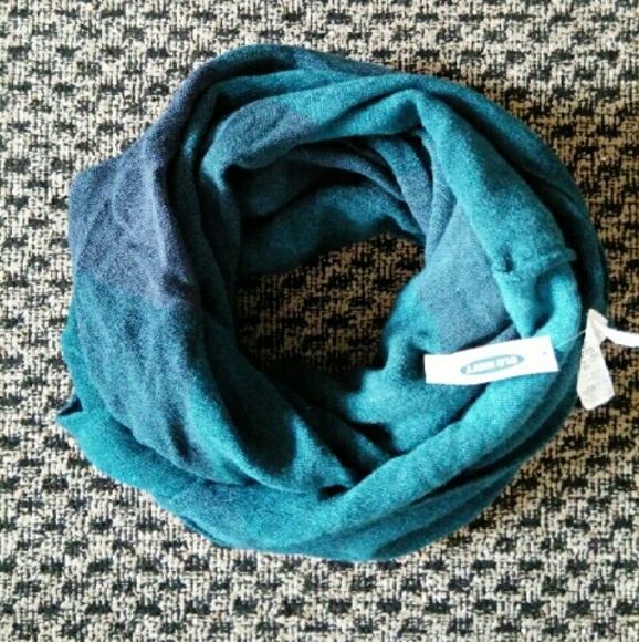 NWT Beautiful Old Navy Infinity Scarf