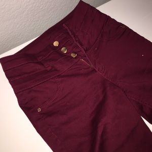 High-waisted jeggings