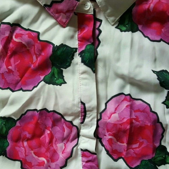 SOLD!! Missguided Rose Floral Button Up Crop Top - Picture 2 of 4