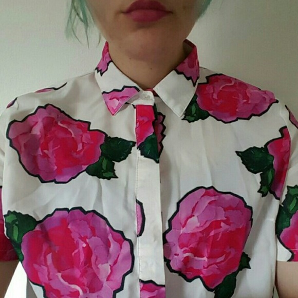 SOLD!! Missguided Rose Floral Button Up Crop Top - Picture 4 of 4
