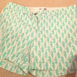 Old navy printed shorts! On sale now