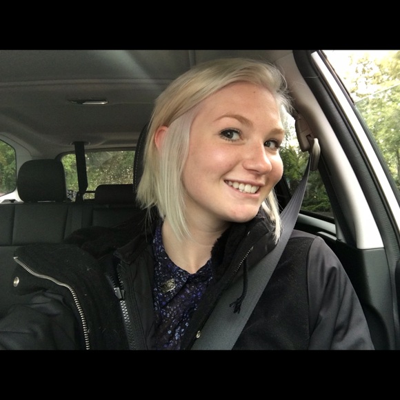 Meet your Posher, Shelby - Picture 1 of 1