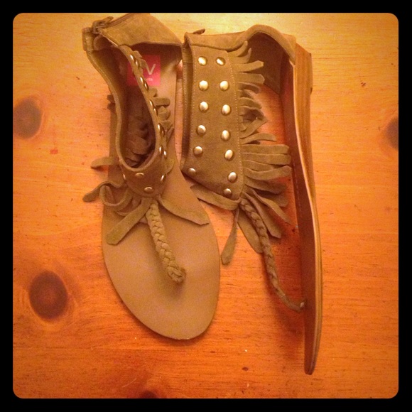 Dolce vita sandals