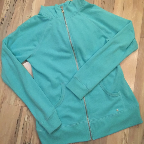 Victoria's Secret Jackets & Blazers - NWOT Victoria Secret sweater! 🤗