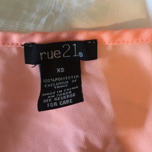 Sheer top with lace trim on bottom of shirt - Picture 2 of 3