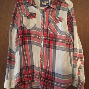 Red plaid long sleeve snap down shirt