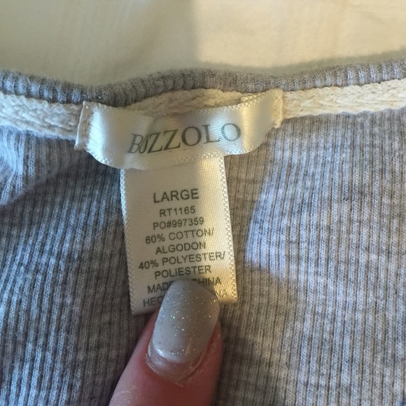 Tank tops - Picture 4 of 4