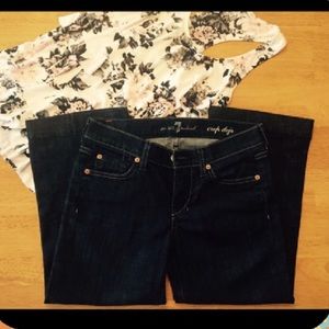 7 FOR ALL MANKIND
Dark Wash 'dojo' Cropped Jeans