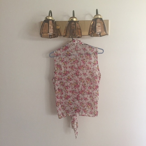 Floral Tie Top - Picture 2 of 2