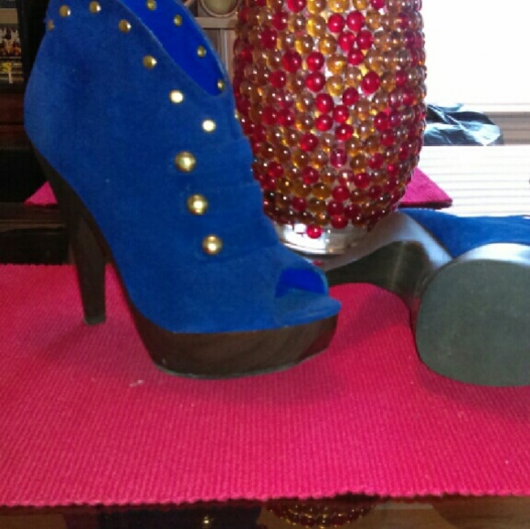 Peep toe booties