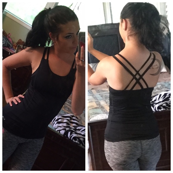 🔴SOLD LOCALLY🔴Grey Work Out Tank - Picture 3 of 3