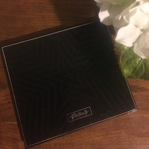 Kat Von D eyeshadow pallet