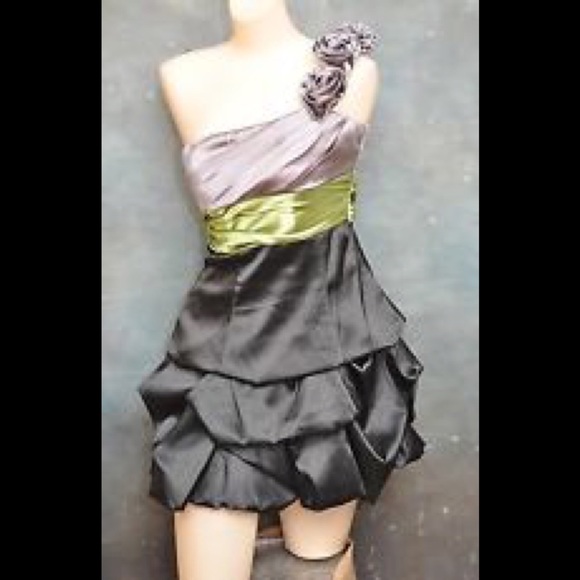 Speechless - Black, Green & Silver Bubble Dress