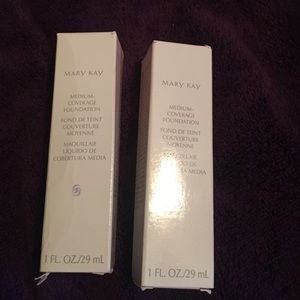 Mary Kay Foundation Ivory 204