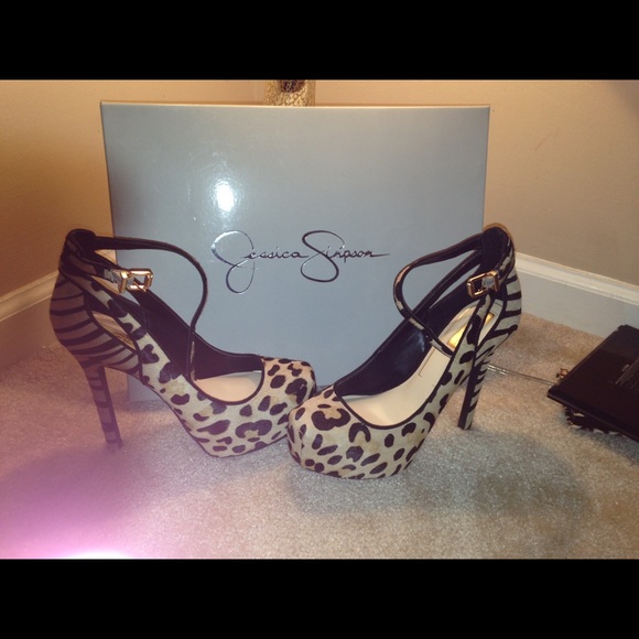 heels - Picture 2 of 4