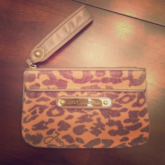 Juicy Couture wristlet