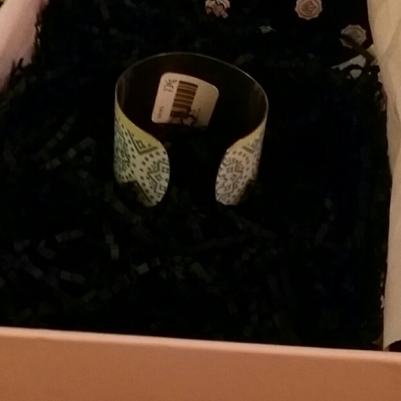 Boho cuff bracelet - Picture 2 of 2