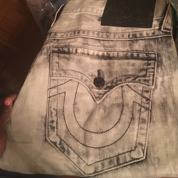 Authentic Male true religion shorts size 34