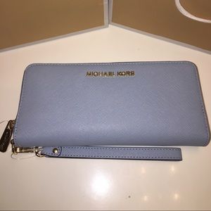 Michael Kors Authentic Continental Wallet
