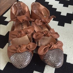 Seychelles snakeskin flats