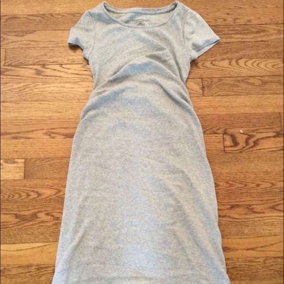 ISO Liz Lange Maternity Basic T Shirt Dress