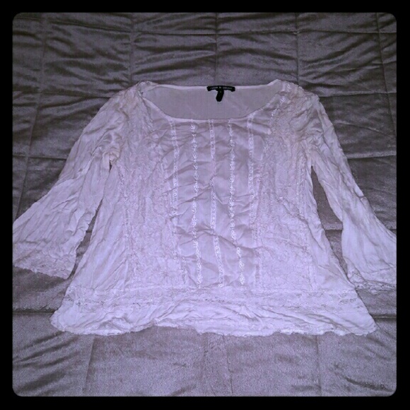 (**SOLD**)White flowy shirt