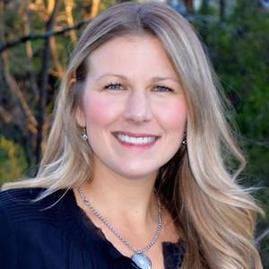 Meet your Posher, Caitlin