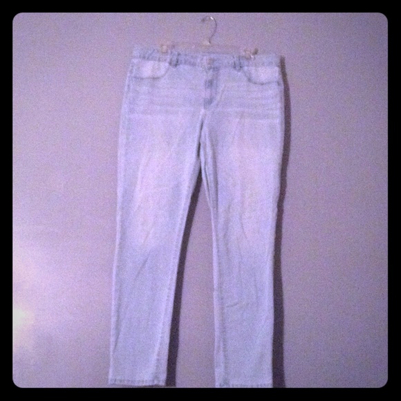 Light wash jeggings