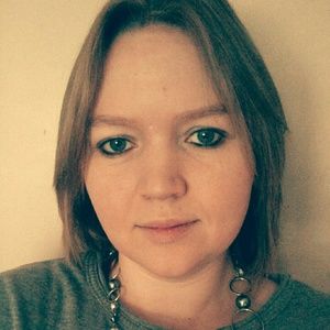 Meet your Posher, Lois