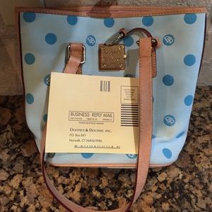 Dooney and Bourke cute purse