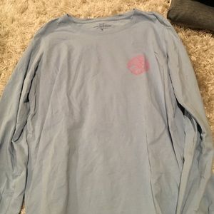 long sleeve vineyard vine shirt