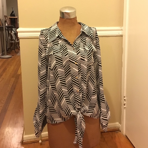 Black & White patterned button-up