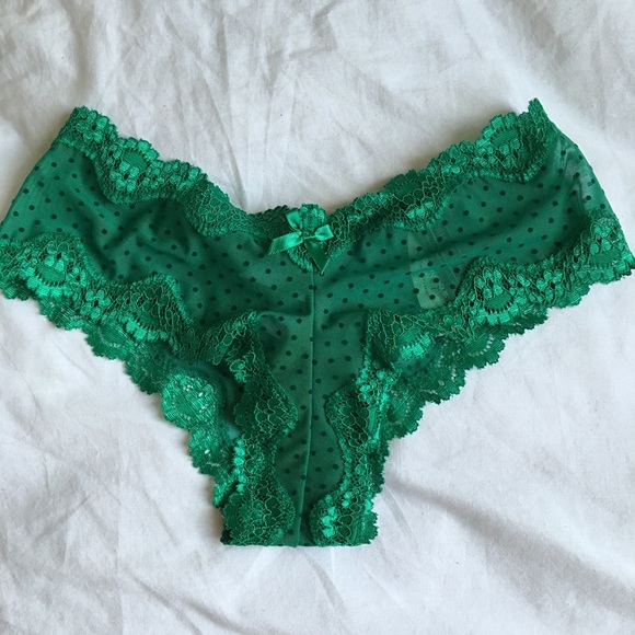 Victoria's Secret party size small