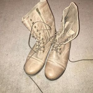 Steve Madden Troopa- Stone