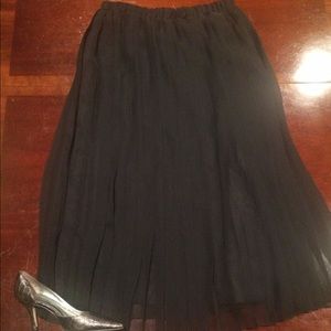 Black skirt