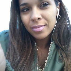 Meet your Posher, Denise