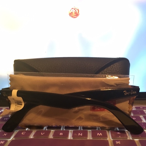 NWT Rayban Sunglasses - Picture 2 of 2