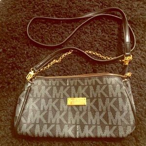 Michael kors crossbody purse