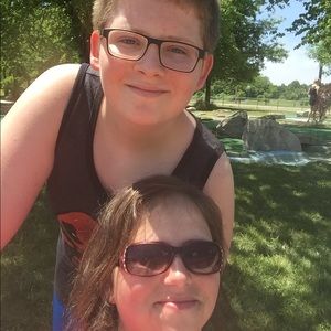 Meet your Posher, Sharon