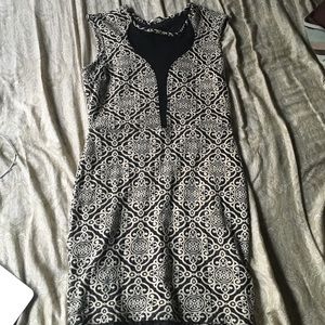 Simple dress best for a night out in the town.