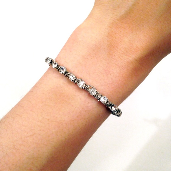 Slinky Crystal Bracelet (available until Jan 2) - Picture 1 of 2