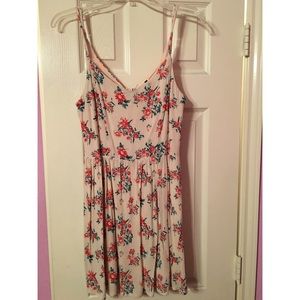 LA Hearts - floral print dress size L