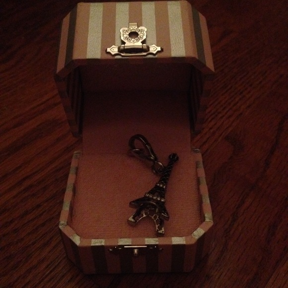 Juicy Couture Eiffel Tower Charm - Picture 2 of 2