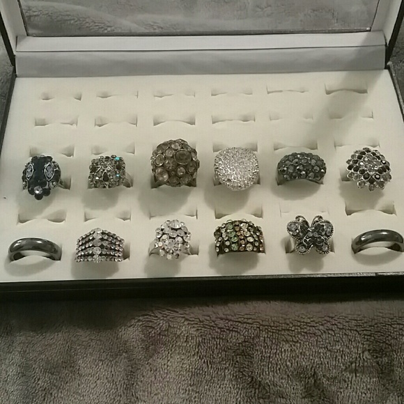 Fashion Rings - Picture 1 of 2