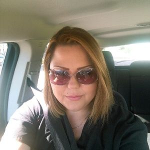 Meet your Posher, Sheena