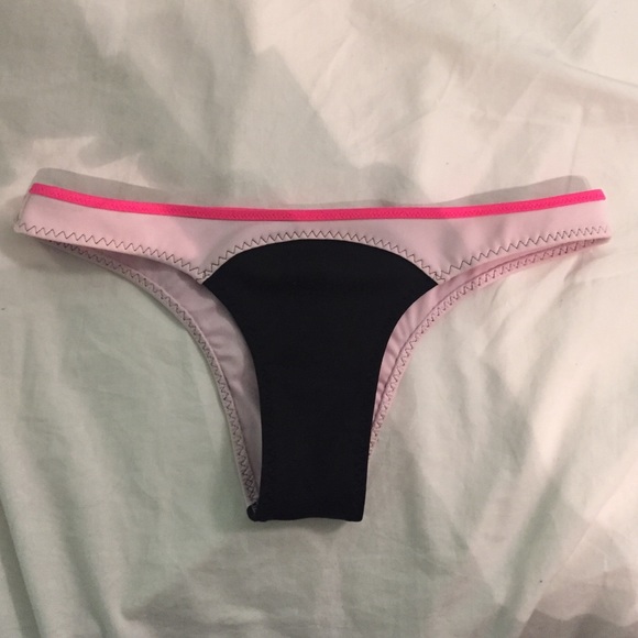 VS itsy bikini bottom