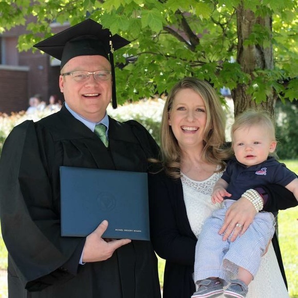 Meet your Posher, Allison - Picture 3 of 5